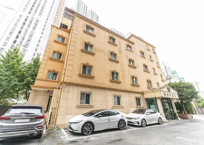 모텔 휴모텔